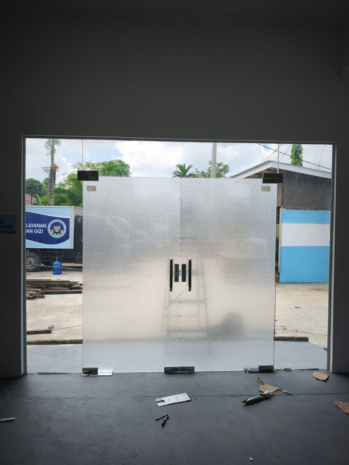 Pintu Kaca Tabrani Ahmad - Dokumentasi Proyek
